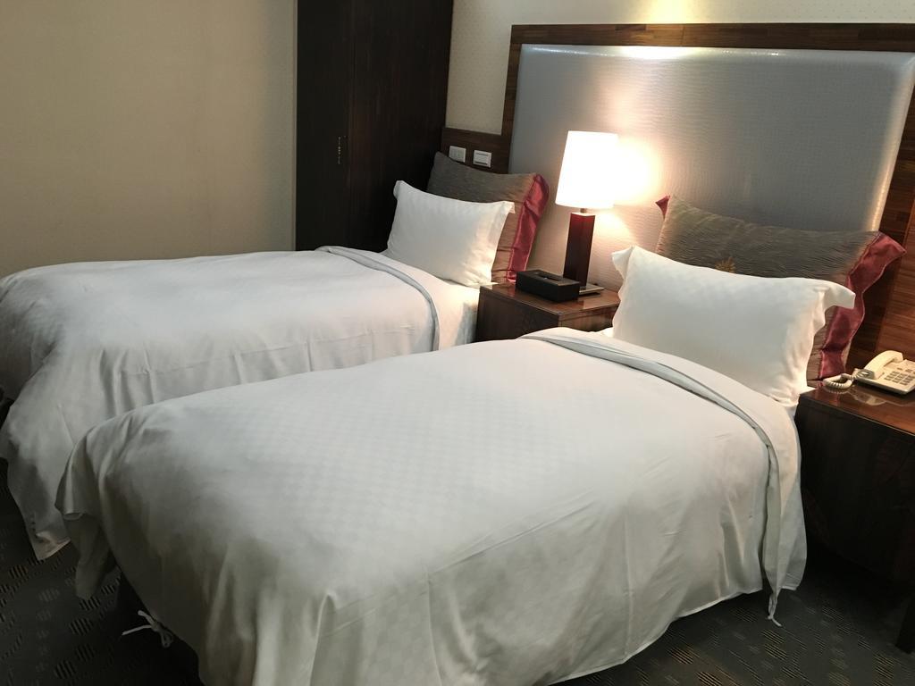 Fu Hau Hotel Taipei Exterior photo
